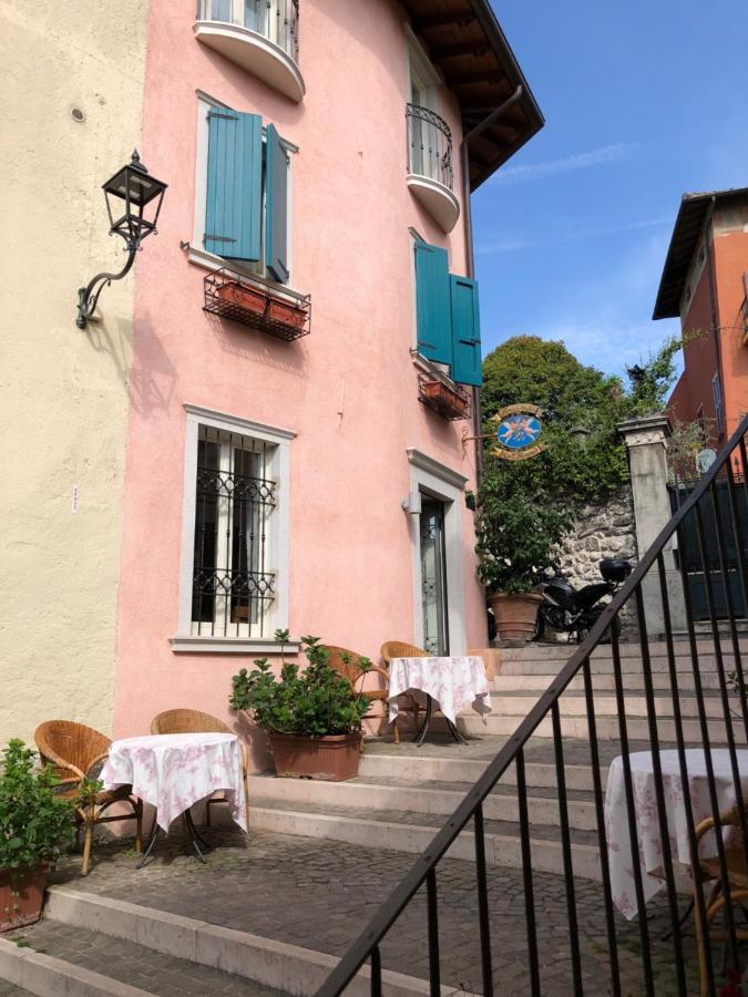 Locanda Agli Angeli Гардоне Ривера Екстериор снимка
