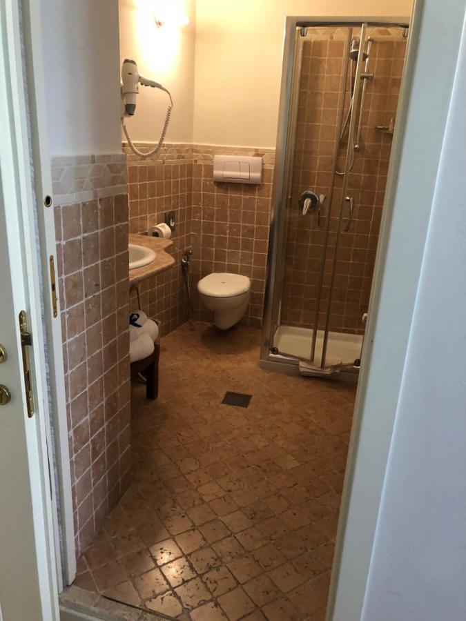 Locanda Agli Angeli Гардоне Ривера Екстериор снимка