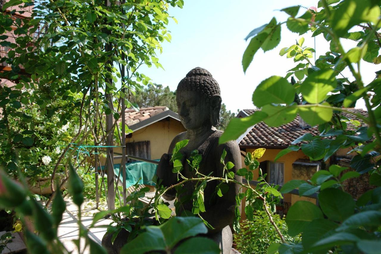 Locanda Agli Angeli Гардоне Ривера Екстериор снимка