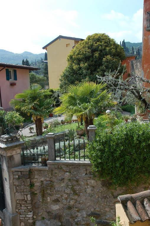 Locanda Agli Angeli Гардоне Ривера Екстериор снимка