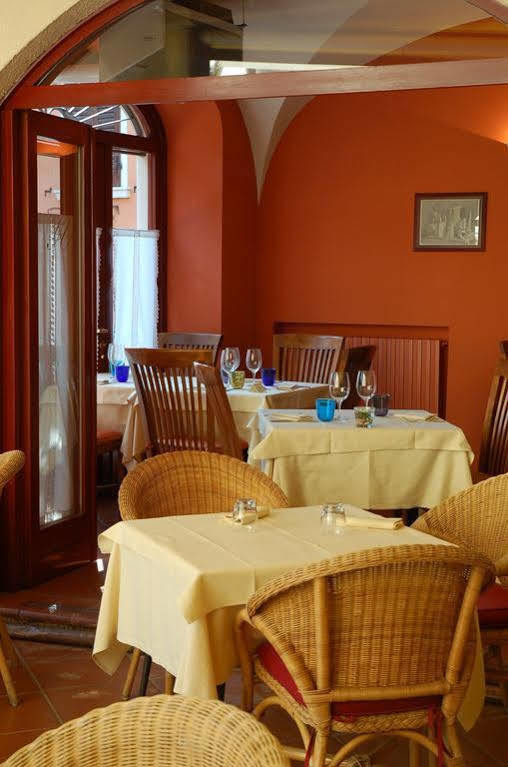 Locanda Agli Angeli Гардоне Ривера Екстериор снимка
